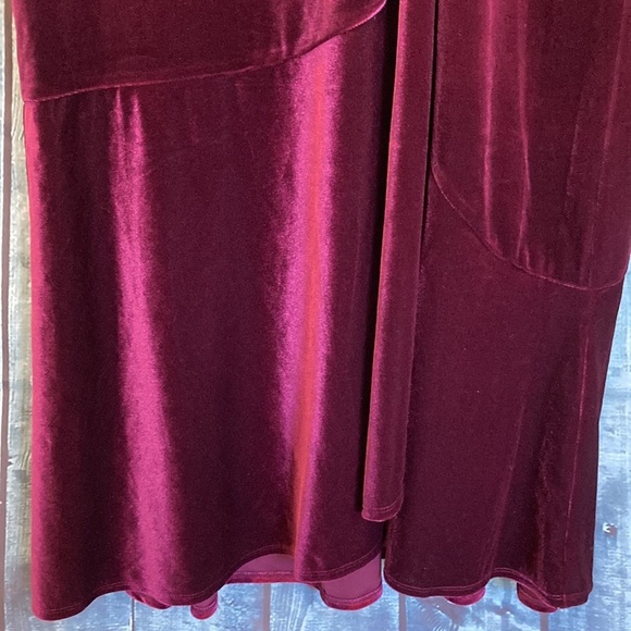 Lane Bryant Burgundy Velvet MIDI Front Slit Dress Size 18/20 Event Holiday Party - Picture 5 of 16